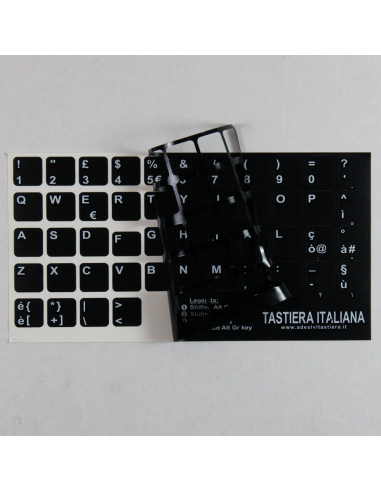 Adesivi lettere tastiera Italiano fondo nero lettere bianche tasti grandi 13,5mm x 13,5mm AdesiviTastiera.it 